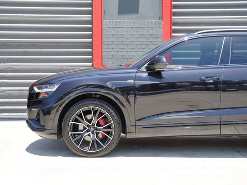 Used 2021 Audi Q8 Premium Plus w/ Premium Plus Package AWD/4WD image 8