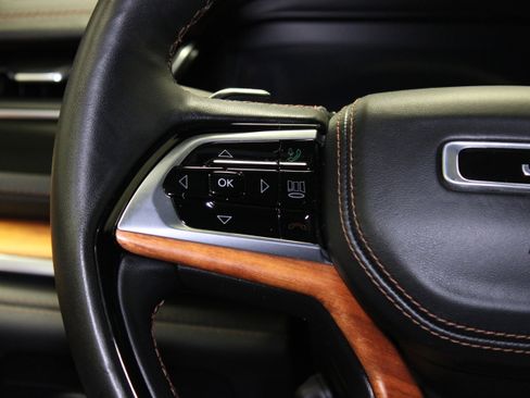 Used 2023 Jeep Grand Cherokee L Summit AWD/4WD image 26
