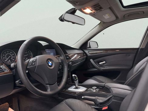 Used 2010 BMW 528i xDrive Sedan image 11