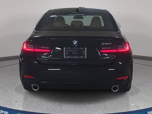 Used 2026 BMW 330i Sedan w/ Convenience Package RWD image 5
