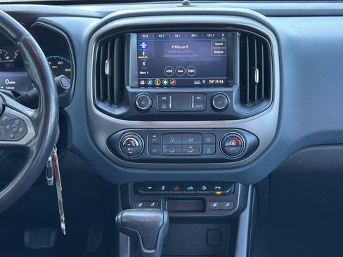 Used 2021 Chevrolet Colorado Z71 AWD/4WD image 16