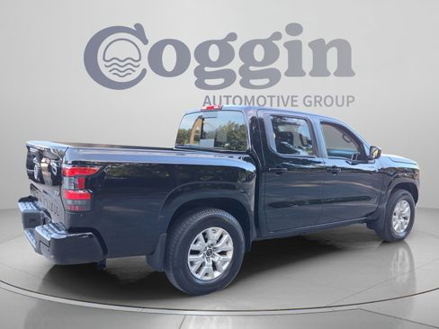 Used 2024 Nissan Frontier SV w/ SV Convenience Package RWD image 5