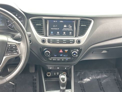 Certified 2022 Hyundai Accent Limited w/ Cargo Package image 14