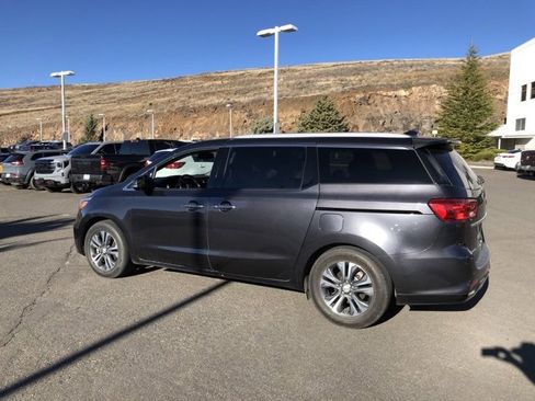 Used 2020 Kia Sedona SX image 11