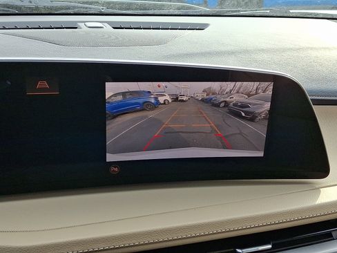 Used 2024 Cadillac XT4 Luxury w/ Cold Weather Package image 16