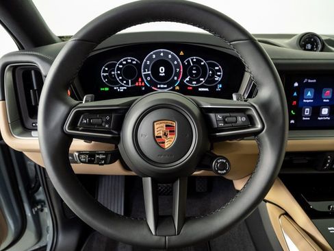 New 2026 Porsche Cayenne Coupe AWD/4WD image 9