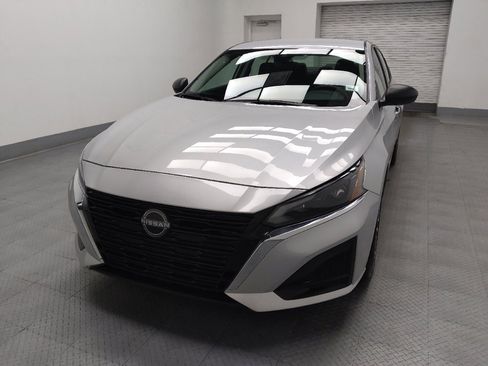 Used 2024 Nissan Altima 2.5 SV image 15