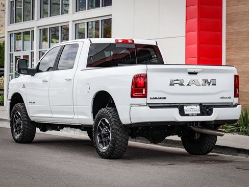 Used 2026 RAM 2500 Laramie AWD/4WD image 6