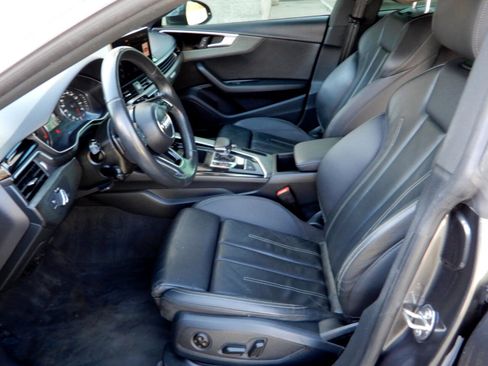 Used 2022 Audi A5 2.0T Premium image 10