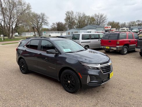 Used 2022 Chevrolet Equinox LT AWD/4WD image 4