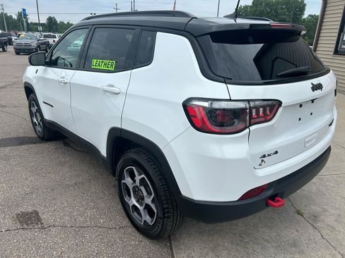Used 2022 Jeep Compass Trailhawk AWD/4WD image 6