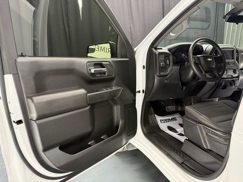 Used 2021 Chevrolet Silverado 1500 Custom RWD image 17