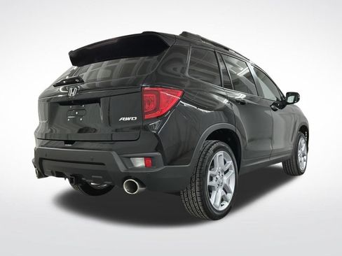 Used 2025 Honda Passport EX-L image 3