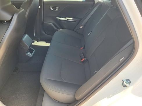 New 2026 Kia K4 FWD image 11