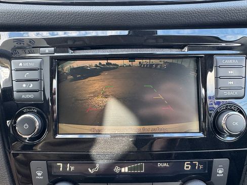 Used 2019 Nissan Rogue SV image 25