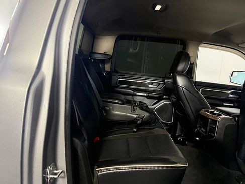 Used 2020 RAM 1500 Laramie AWD/4WD image 31