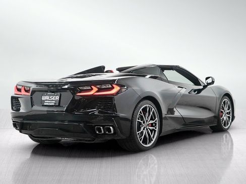 Used 2024 Chevrolet Corvette Stingray Convertible w/ 1LT RWD image 5