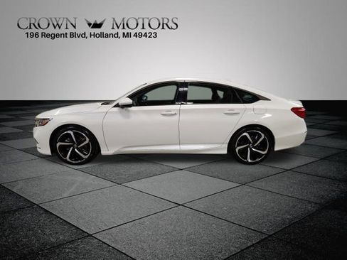 Used 2018 Honda Accord Sport image 6