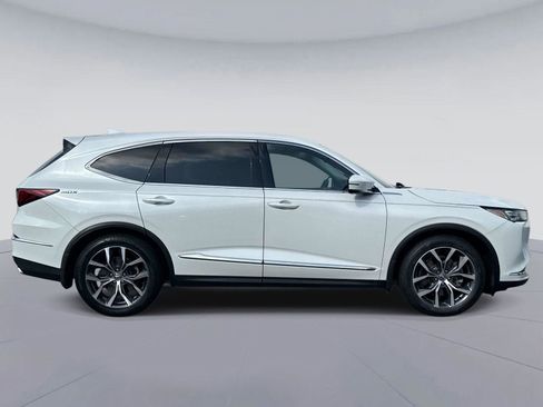 Used 2023 Acura MDX FWD w/ Technology Package image 2