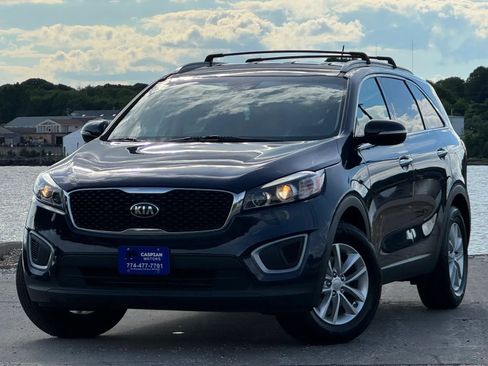 Used 2016 Kia Sorento AWD image 1