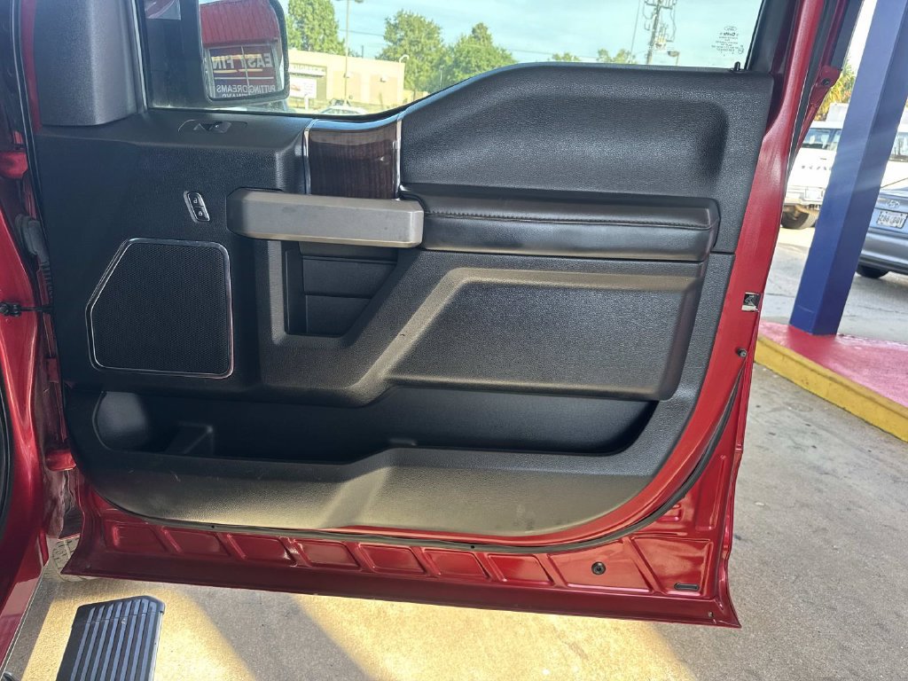 Used 2015 Ford F150 Platinum w/ Technology Package AWD/4WD image 16