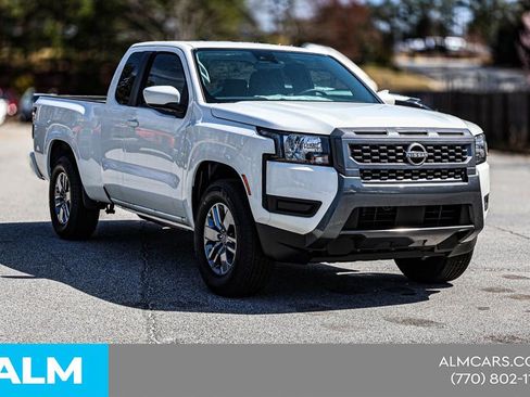 Certified 2025 Nissan Frontier SV RWD image 6