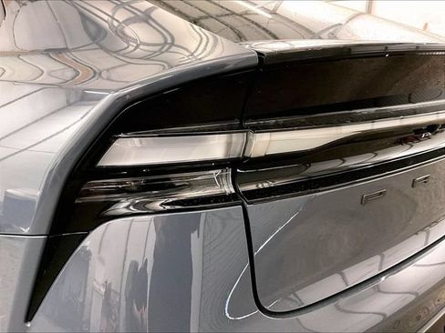 Used 2024 Toyota Prius Prime FWD image 28