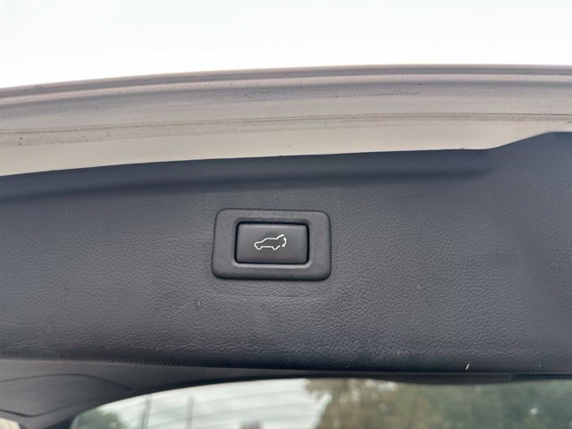 Used 2017 Subaru Outback 2.5i Premium AWD/4WD image 10