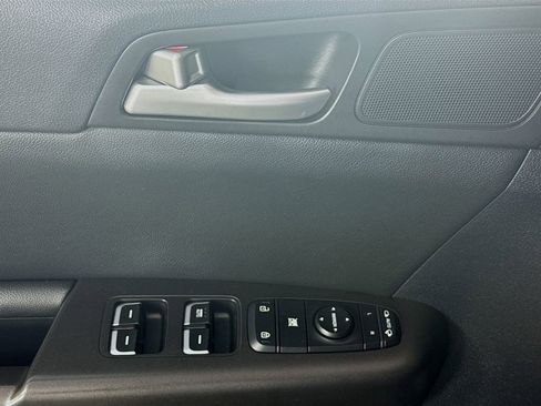 Used 2017 Kia Sportage EX w/ EX Technology Package image 21