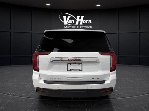 Used 2024 GMC Yukon XL SLE image 11