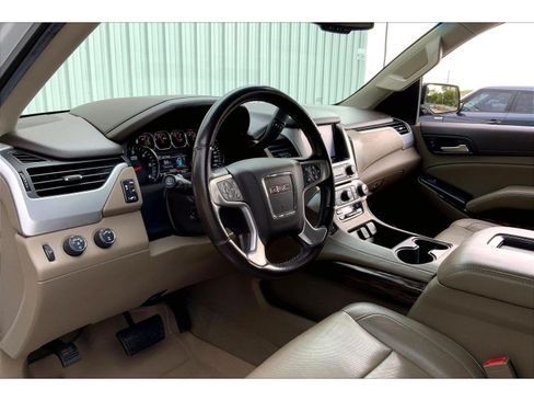 Used 2020 GMC Yukon SLT w/ Open Road Package AWD/4WD image 13