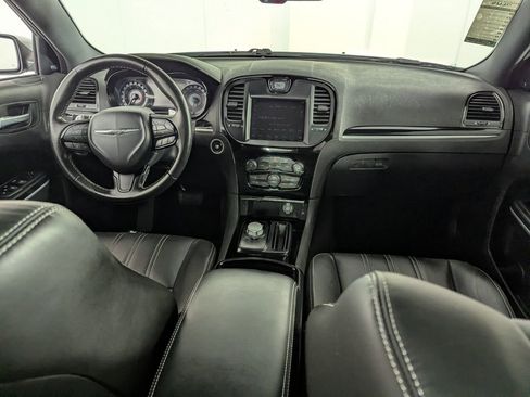 Certified 2022 Chrysler 300 S w/ Safetytec Plus Group image 28