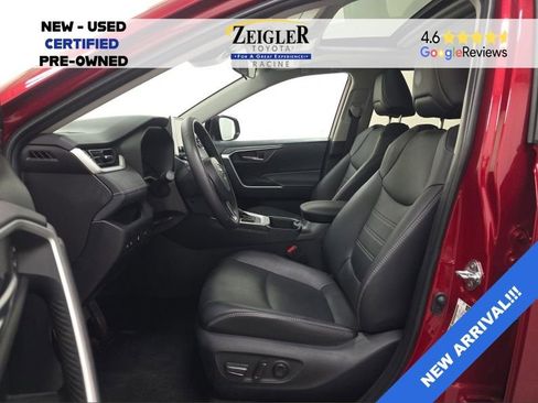 Used 2025 Toyota RAV4 XLE Premium w/ Weather Package AWD/4WD image 9
