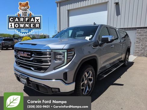 Used 2023 GMC Sierra 1500 SLT w/ SLT Premium Plus Package AWD/4WD image 7