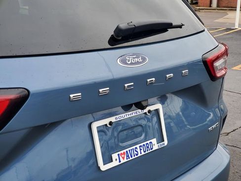 Used 2023 Ford Escape ST-Line image 27