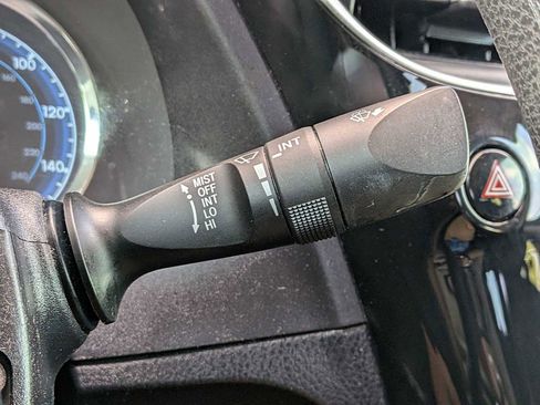 Used 2018 Toyota Corolla LE FWD image 24
