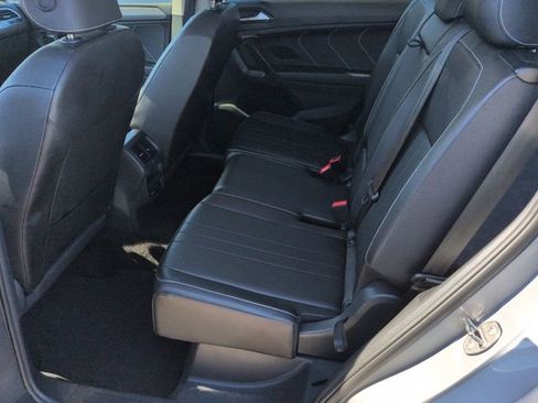 Used 2024 Volkswagen Tiguan SE FWD image 26