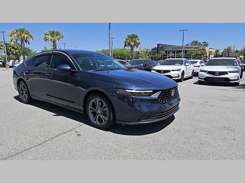 Used 2023 Honda Accord EX image 32