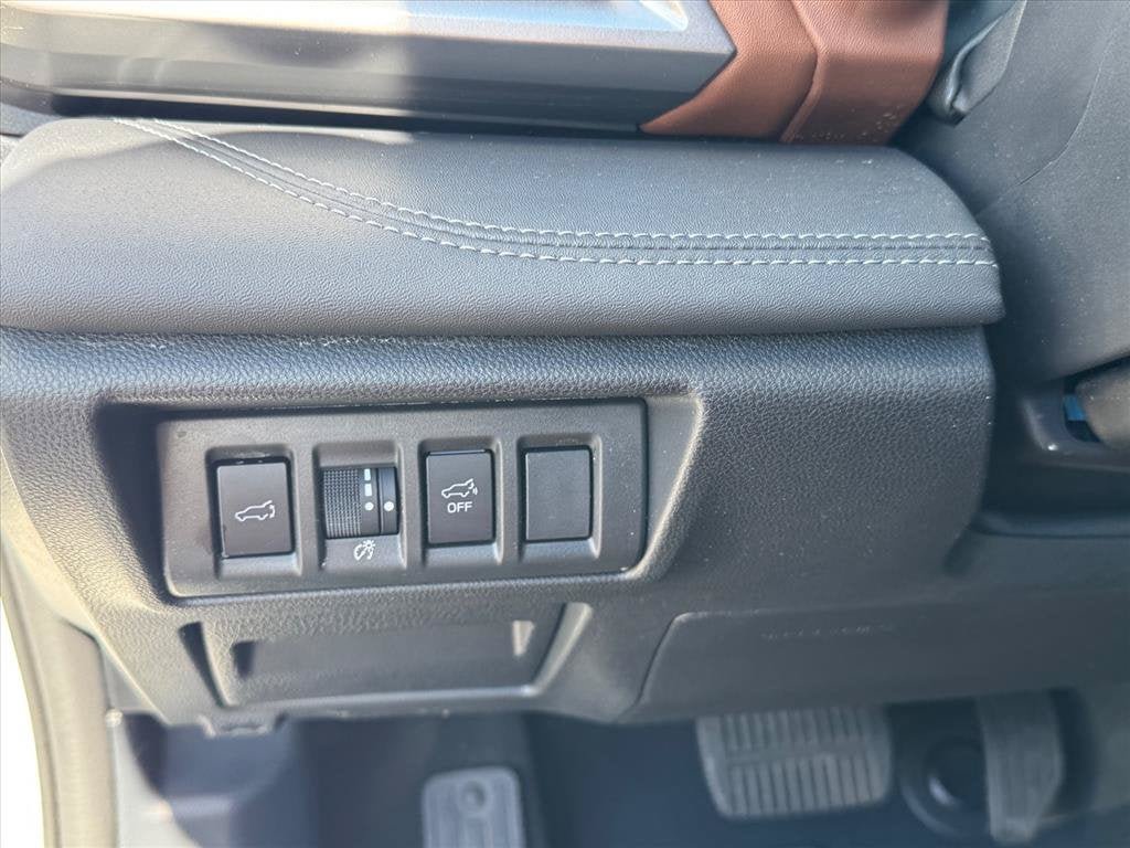 Used 2024 Subaru Outback Touring AWD/4WD image 19