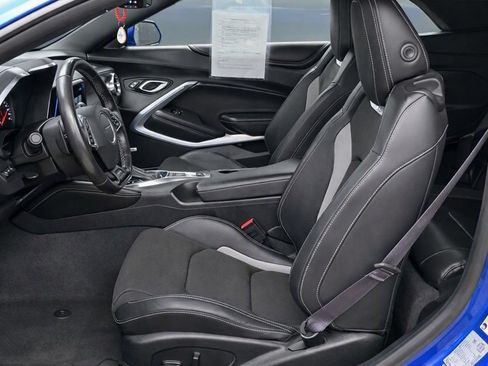 Used 2017 Chevrolet Camaro SS RWD image 16