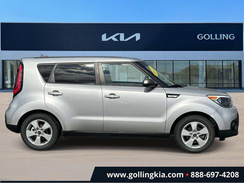 Used 2019 Kia Soul FWD image 2