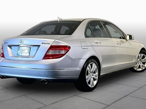 Used 2010 Mercedes-Benz C 300 4MATIC Sedan image 12