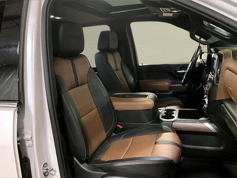 Used 2022 Chevrolet Silverado 3500 High Country image 16