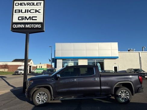 Used 2023 GMC Sierra 1500 Denali AWD/4WD image 2