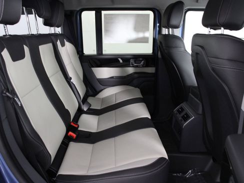 New 2025 INEOS Grenadier Fieldmaster Edition image 13