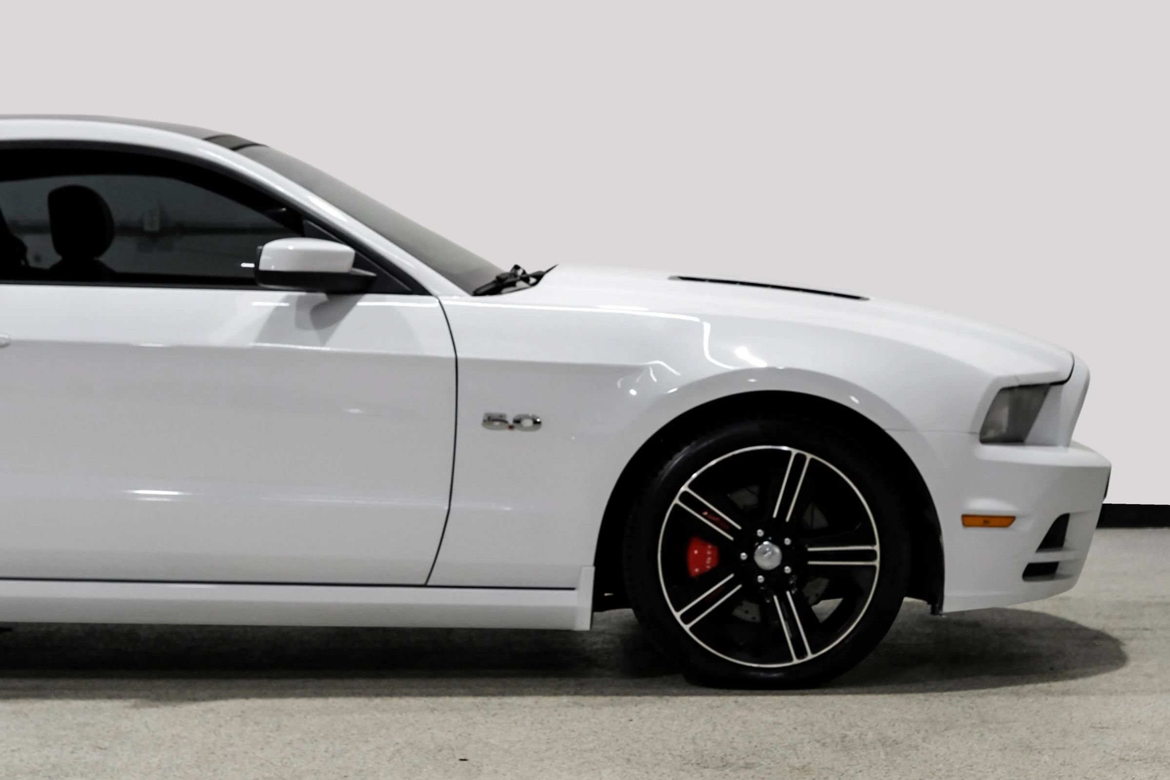 Used 2014 Ford Mustang GT Premium w/ Electronics Package RWD image 13