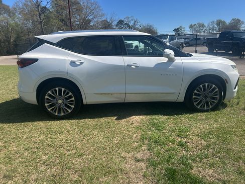 Used 2020 Chevrolet Blazer Premier w/ Driver Confidence II Package image 9