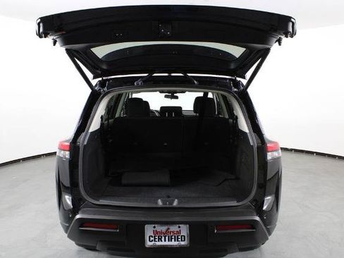 Certified 2025 Nissan Pathfinder SV AWD/4WD image 17