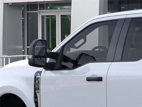 New 2026 Ford F350 XL w/ XL Chrome Package image 39