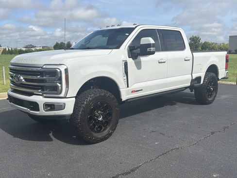 Used 2026 Ford F350 Platinum w/ Platinum Plus Package AWD/4WD image 5
